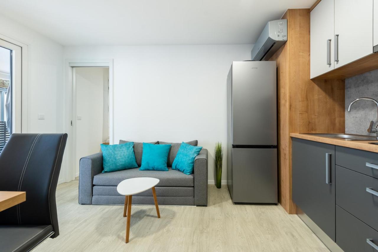 Luxury Mobile Home Pretty Green - Premium - Oaza Mira Resort -50 M From The Beach Drage Esterno foto